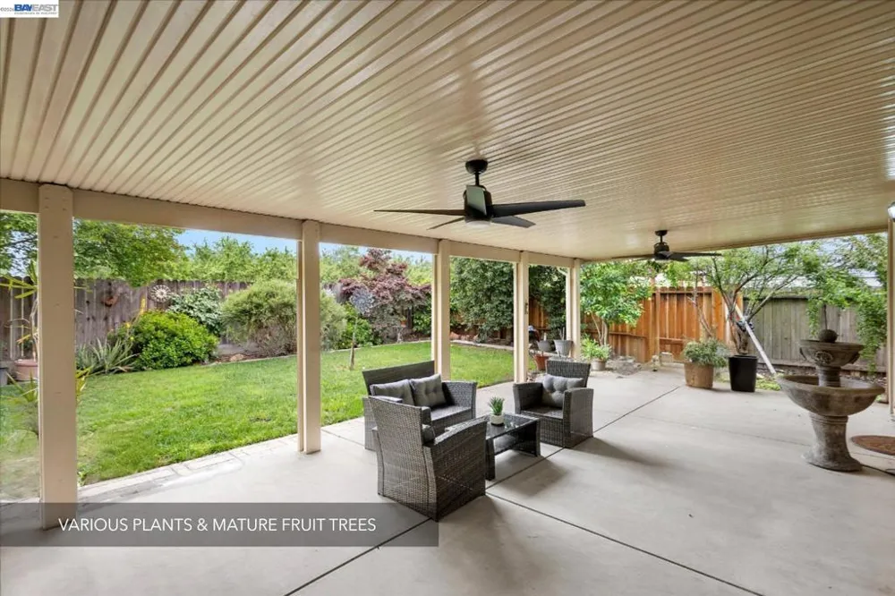 744 Vasconcellos Ave Manteca, CA 95336