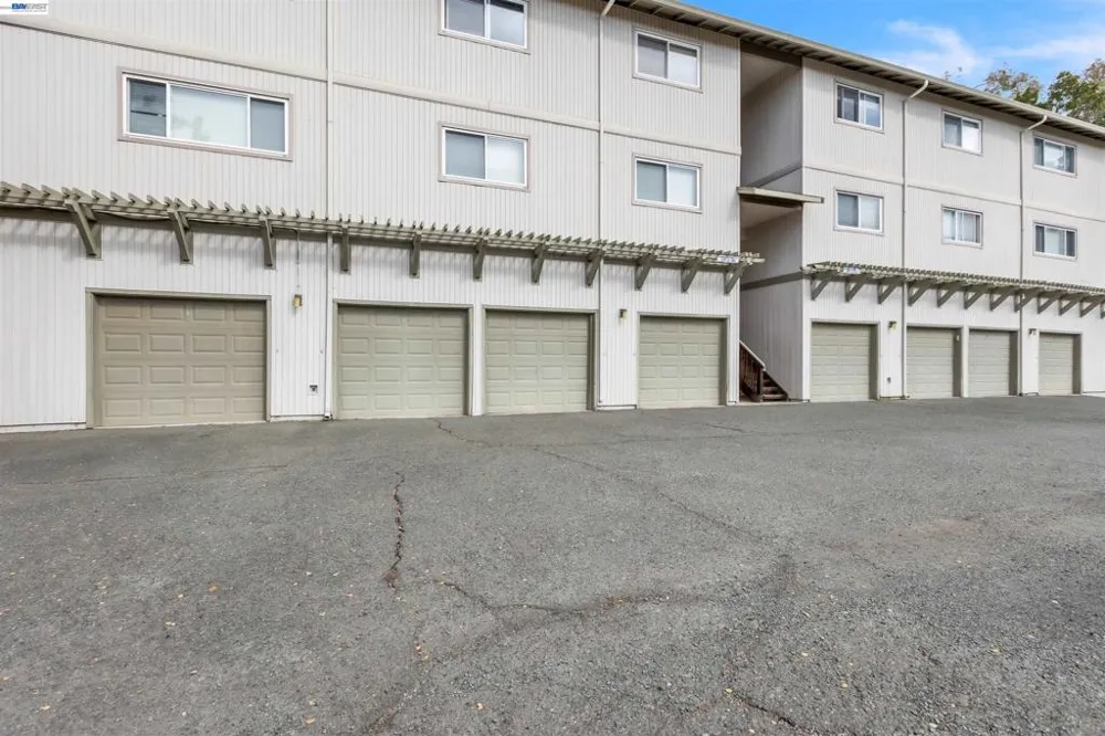215 Whale Bone Ct Vallejo, CA 94591