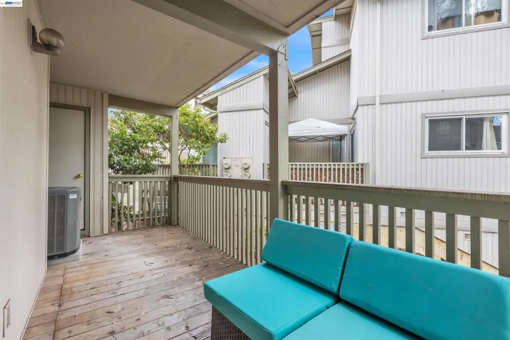 215 Whale Bone Ct Vallejo, CA 94591
