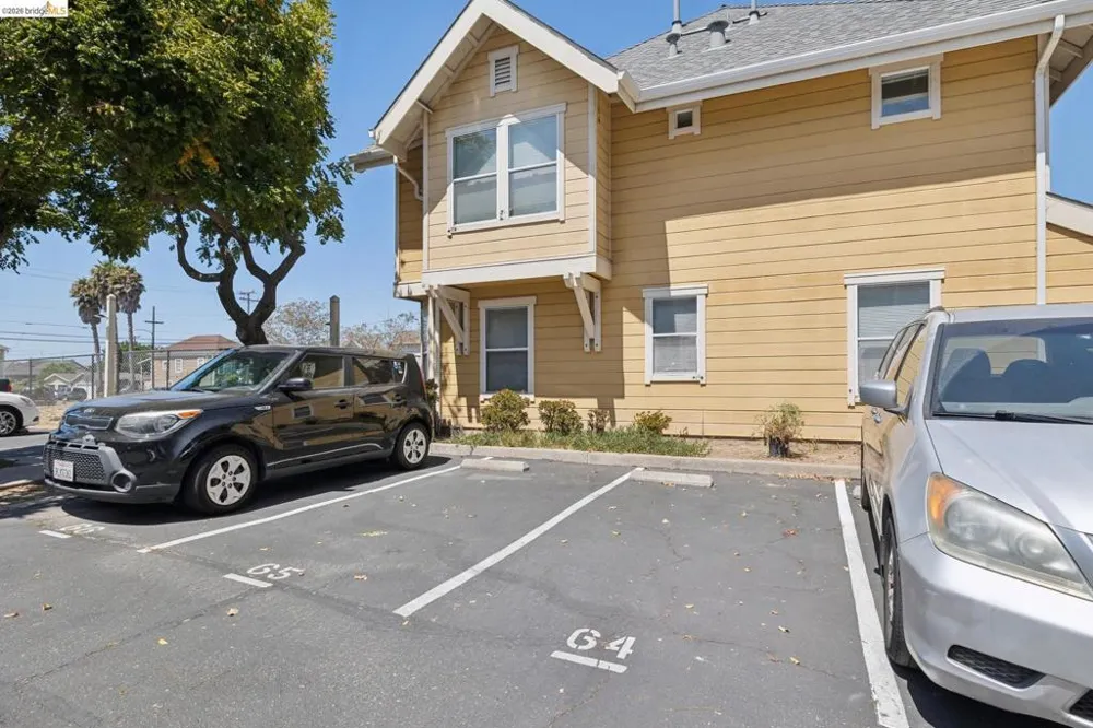 1021 Santa Ines Ct Oakland, CA 94601