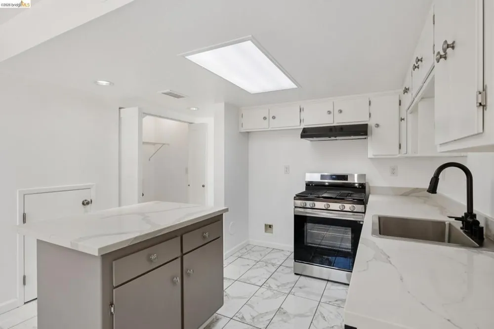 1021 Santa Ines Ct Oakland, CA 94601