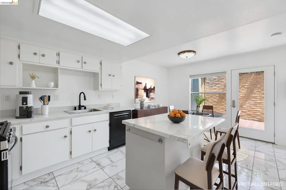 1021 Santa Ines Ct Oakland, CA 94601