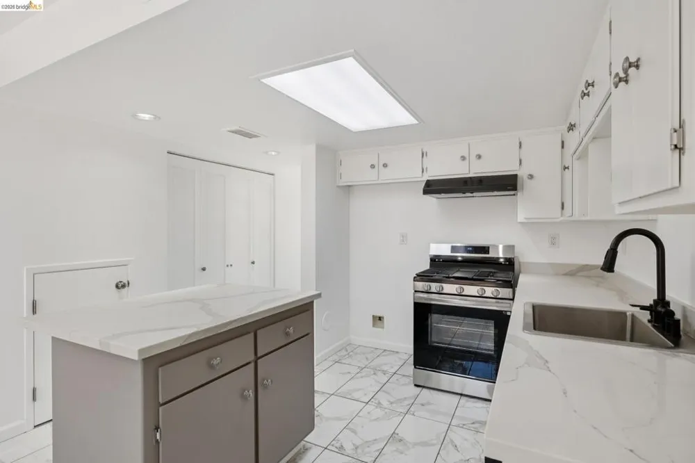 1021 Santa Ines Ct Oakland, CA 94601