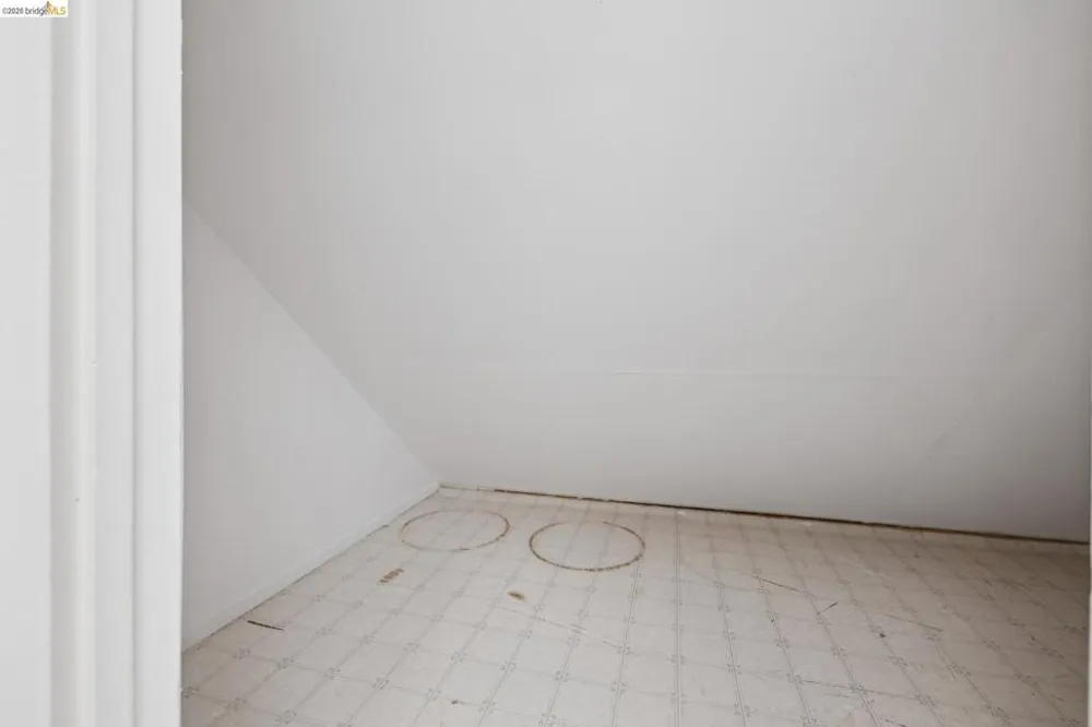 1021 Santa Ines Ct Oakland, CA 94601