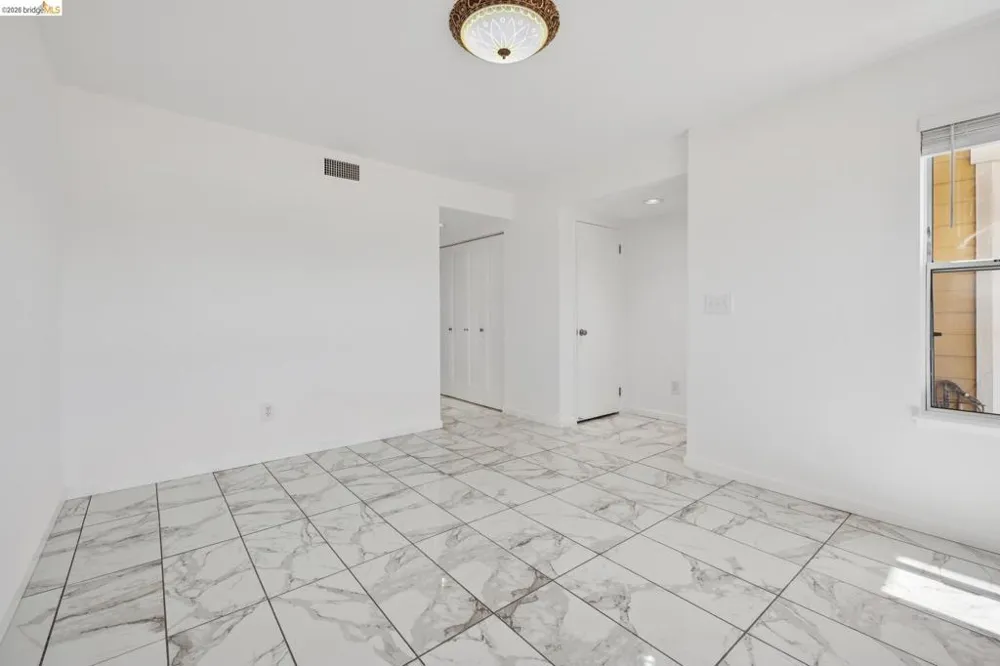 1021 Santa Ines Ct Oakland, CA 94601