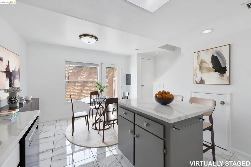 1021 Santa Ines Ct Oakland, CA 94601