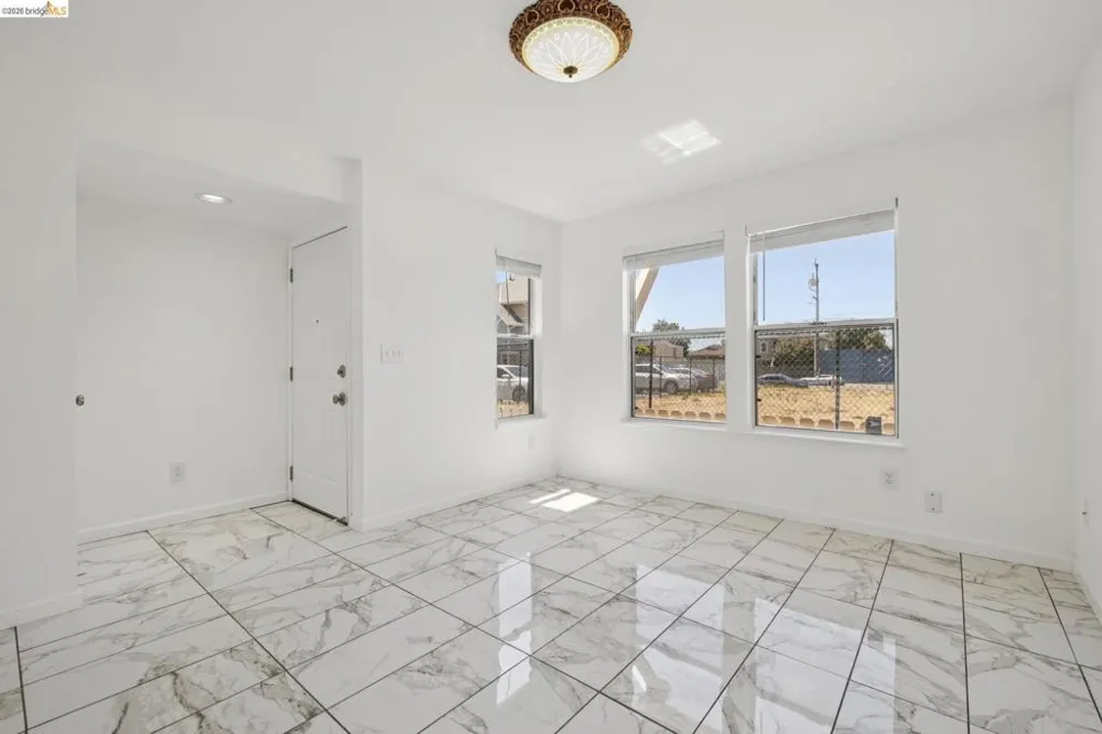 1021 Santa Ines Ct Oakland, CA 94601