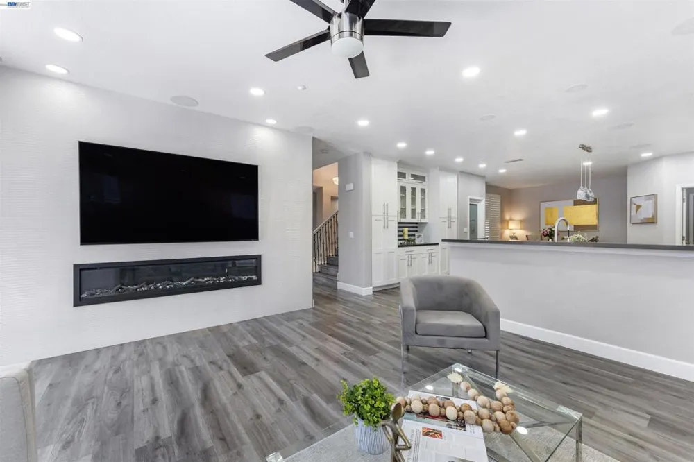 37160 Aleppo Dr Newark, CA 94560