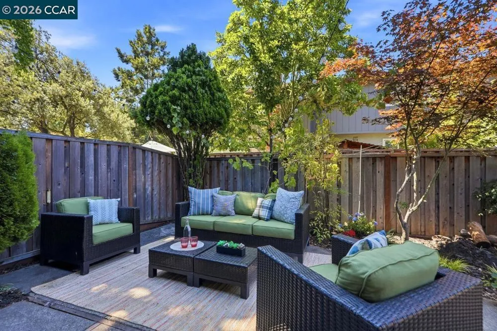 202 Miramonte Dr Moraga, CA 94556