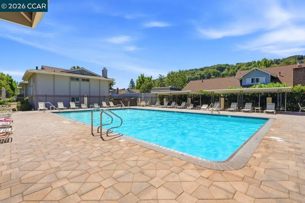 202 Miramonte Dr Moraga, CA 94556