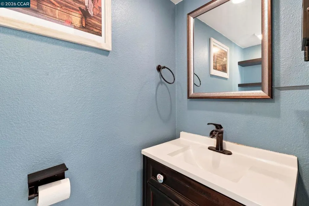 300 Helena Ct Oakley, CA 94561