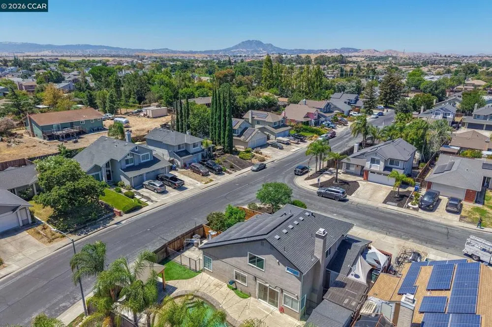 300 Helena Ct Oakley, CA 94561