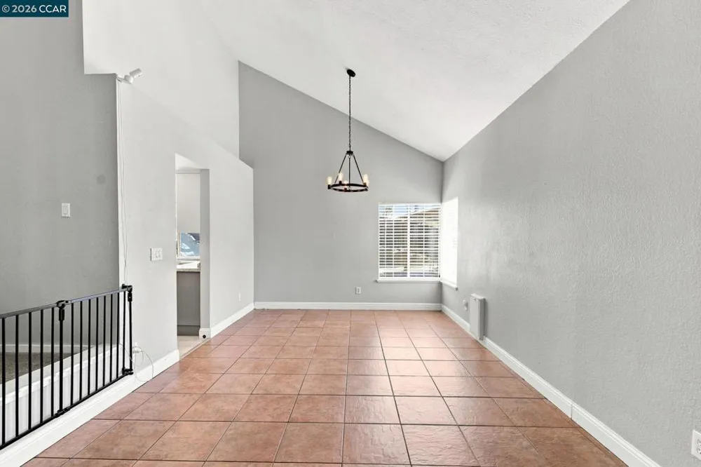 300 Helena Ct Oakley, CA 94561