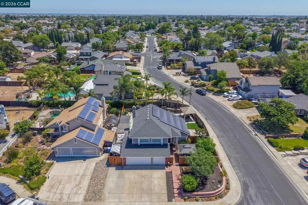 300 Helena Ct Oakley, CA 94561