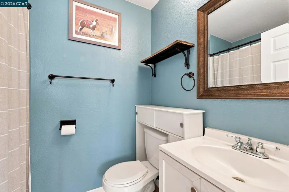 300 Helena Ct Oakley, CA 94561