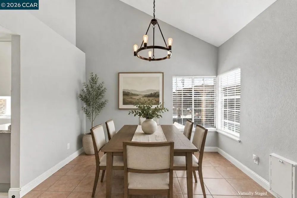 300 Helena Ct Oakley, CA 94561
