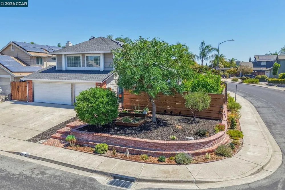 300 Helena Ct Oakley, CA 94561