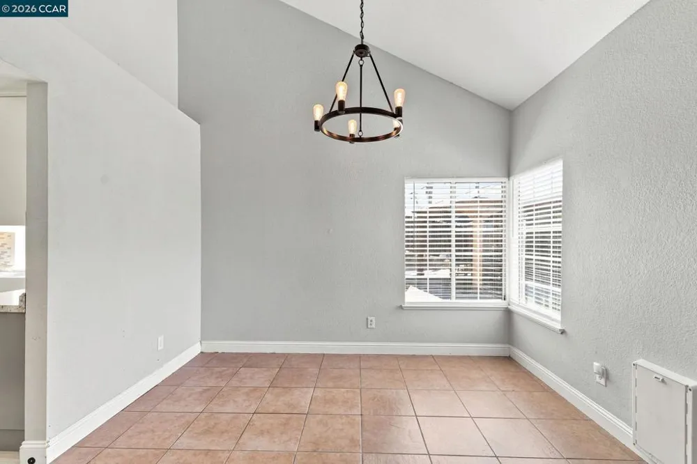 300 Helena Ct Oakley, CA 94561