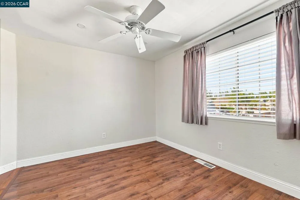 300 Helena Ct Oakley, CA 94561