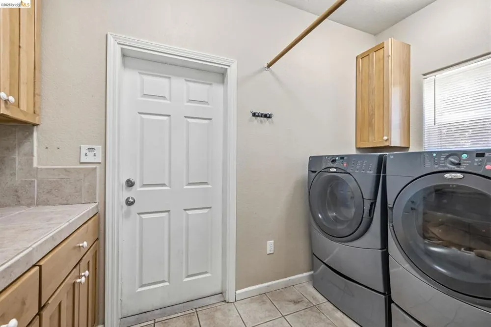 24230 Oxbow Ln Sonora, CA 95370