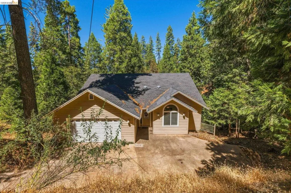 24230 Oxbow Ln Sonora, CA 95370