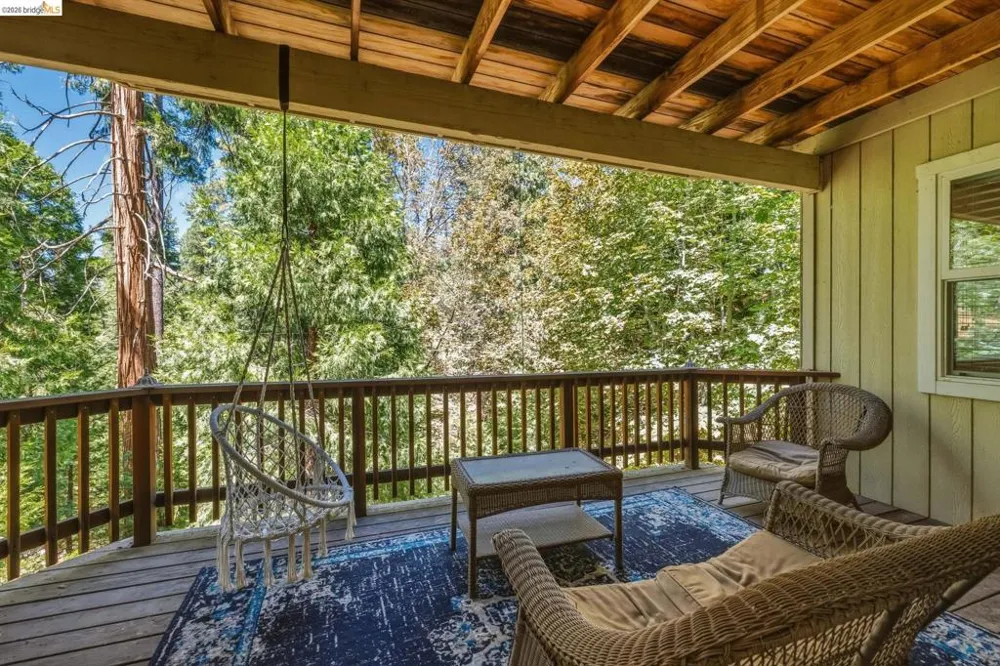 24230 Oxbow Ln Sonora, CA 95370