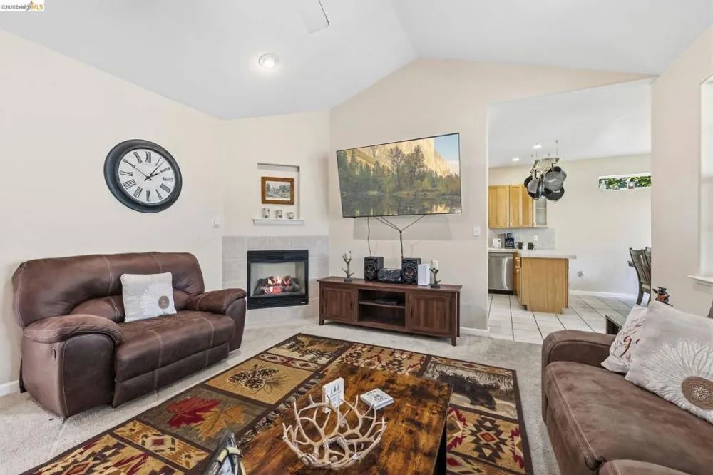 24230 Oxbow Ln Sonora, CA 95370