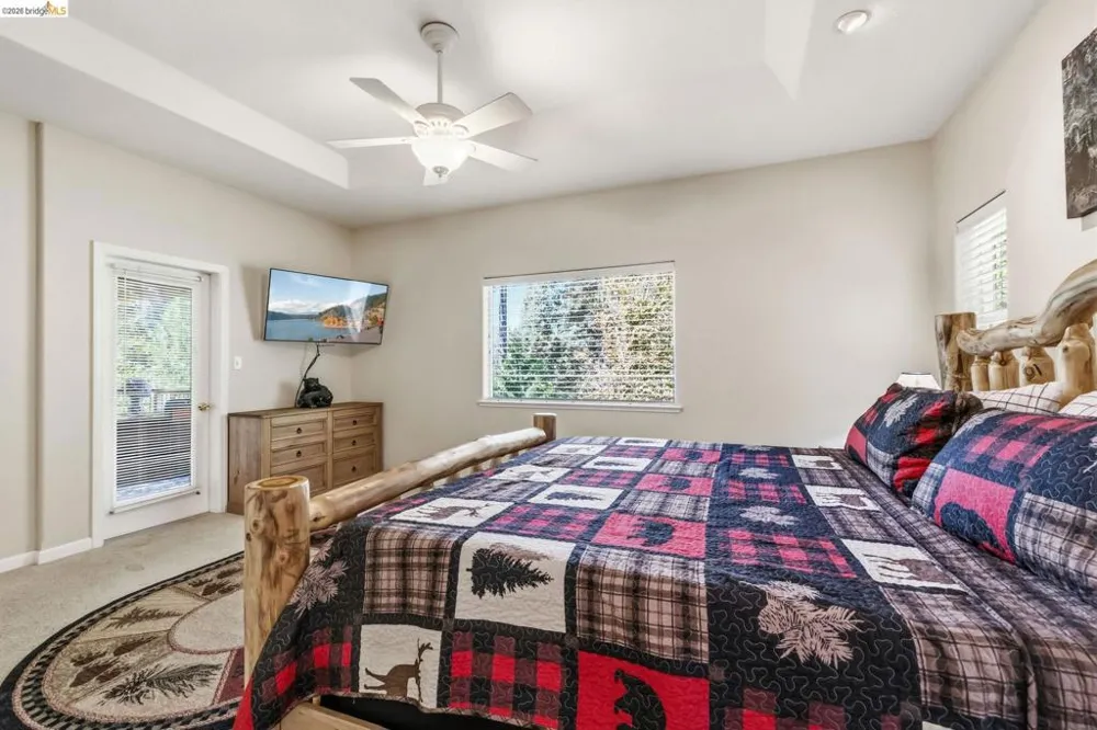 24230 Oxbow Ln Sonora, CA 95370