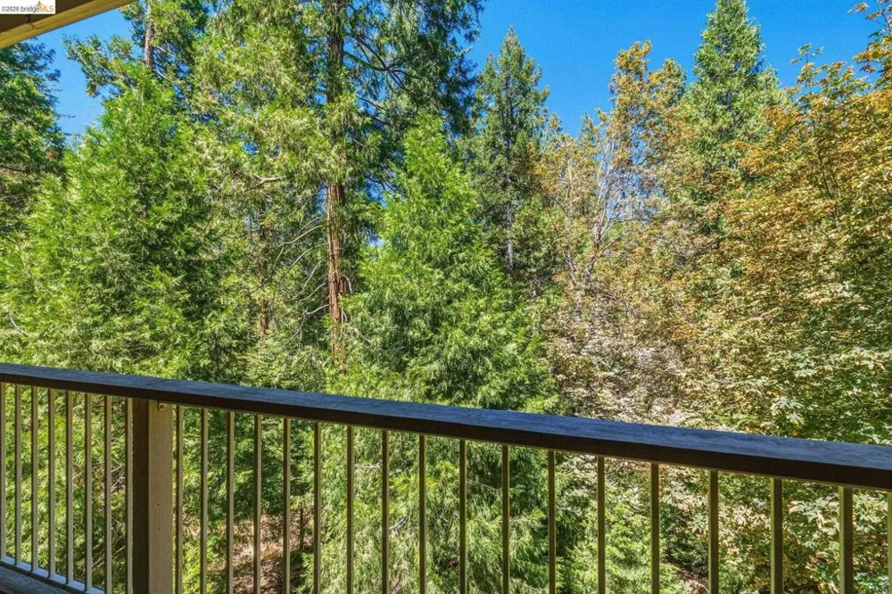 24230 Oxbow Ln Sonora, CA 95370