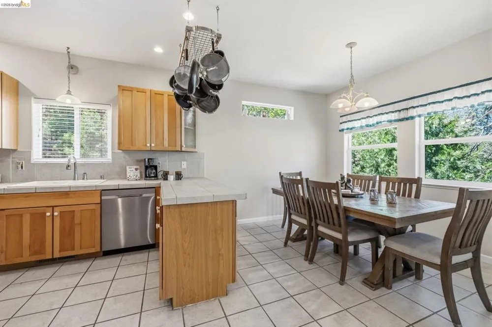 24230 Oxbow Ln Sonora, CA 95370