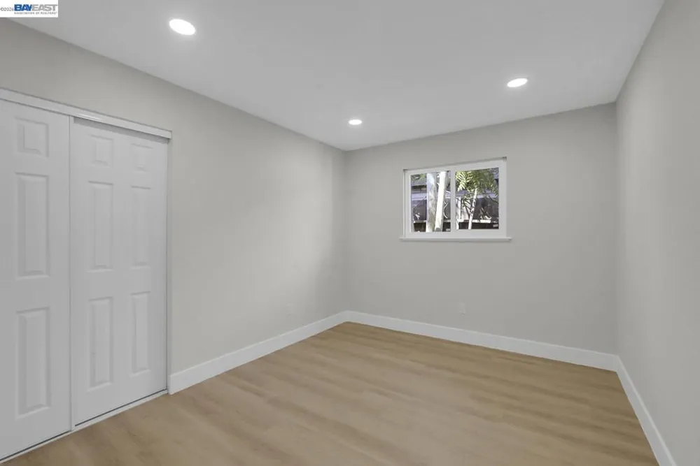 587 Somoa Lane Lathrop, CA 95330