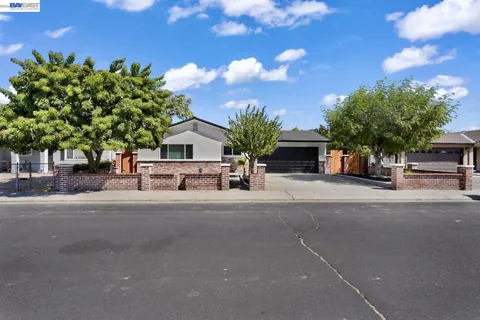 587 Somoa Lane
