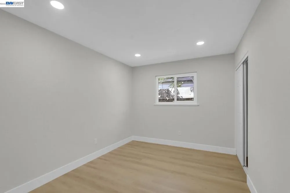 587 Somoa Lane Lathrop, CA 95330