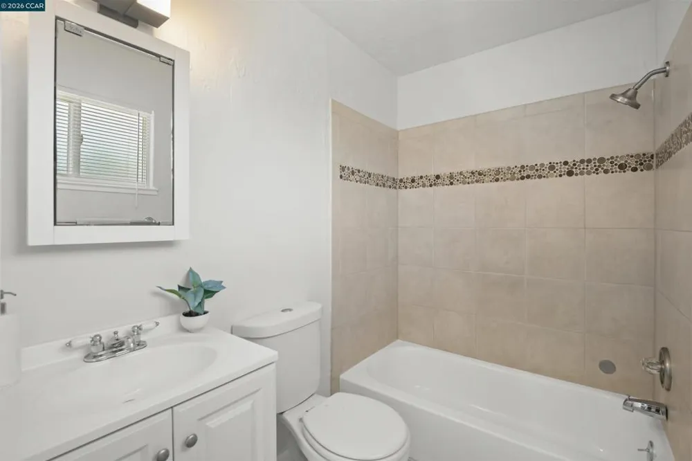339 S 29th St Richmond, CA 94804