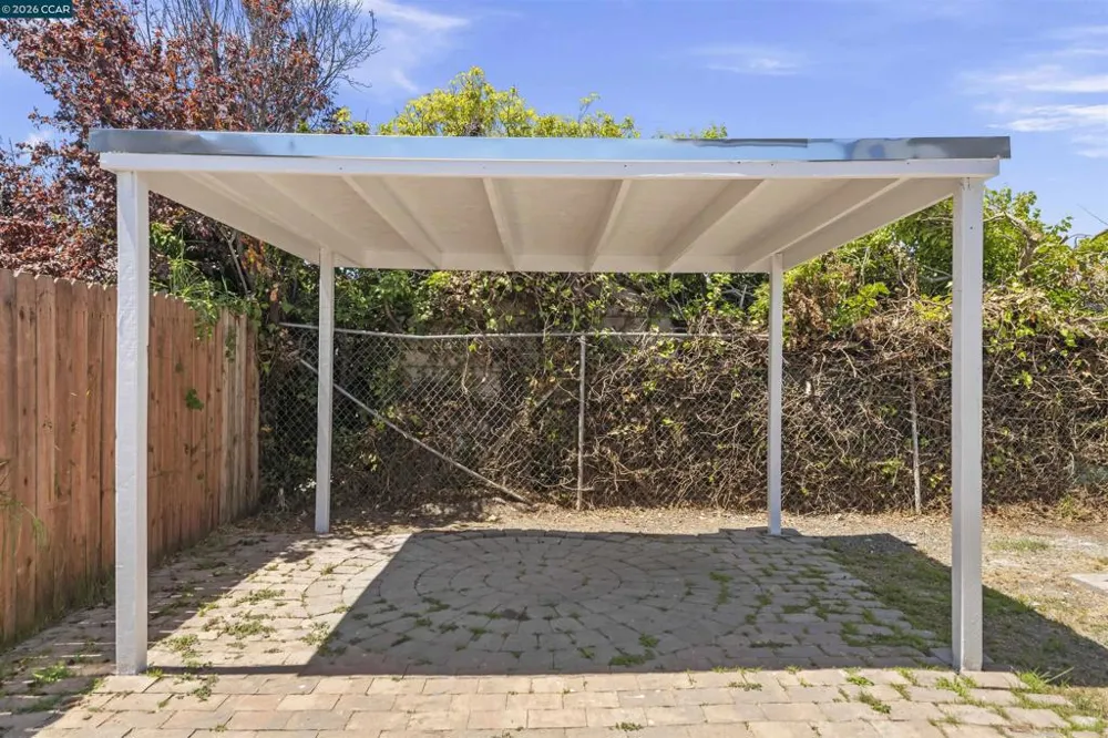 339 S 29th St Richmond, CA 94804