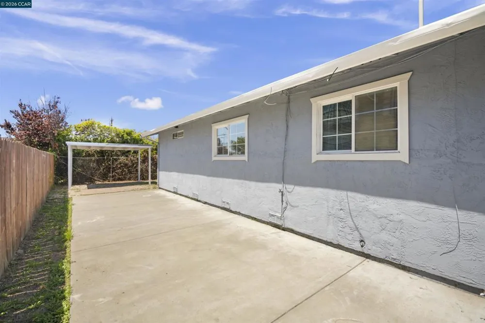 339 S 29th St Richmond, CA 94804