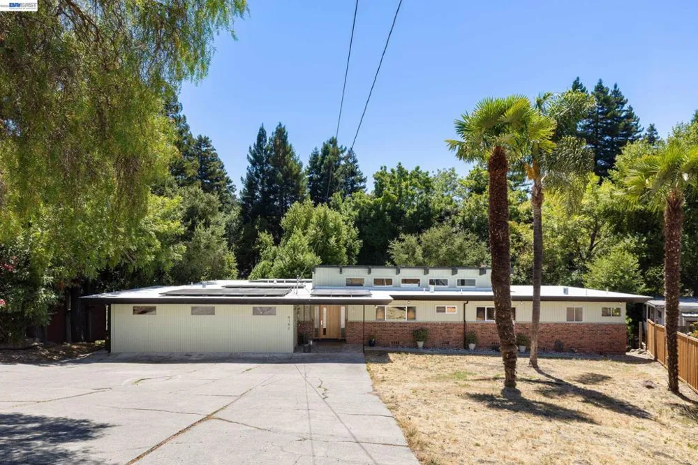4142 Santa Rita Rd El Sobrante, CA 94803