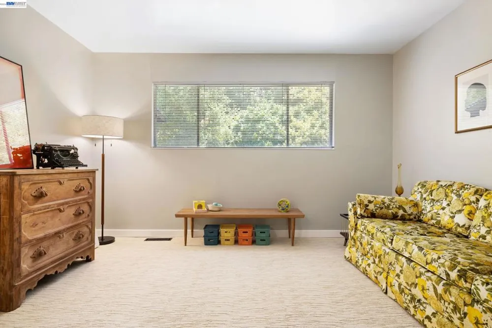 4142 Santa Rita Rd El Sobrante, CA 94803