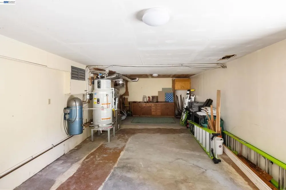 4142 Santa Rita Rd El Sobrante, CA 94803