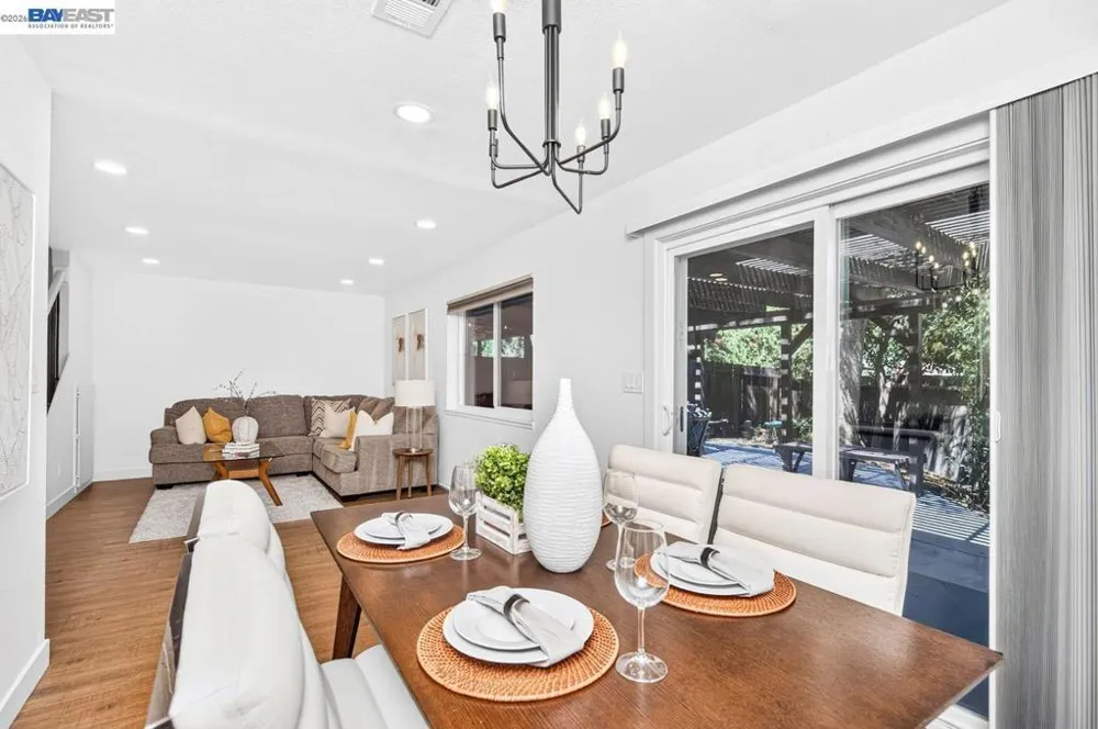 2105 Armstrong Dr Pleasanton, CA 94588