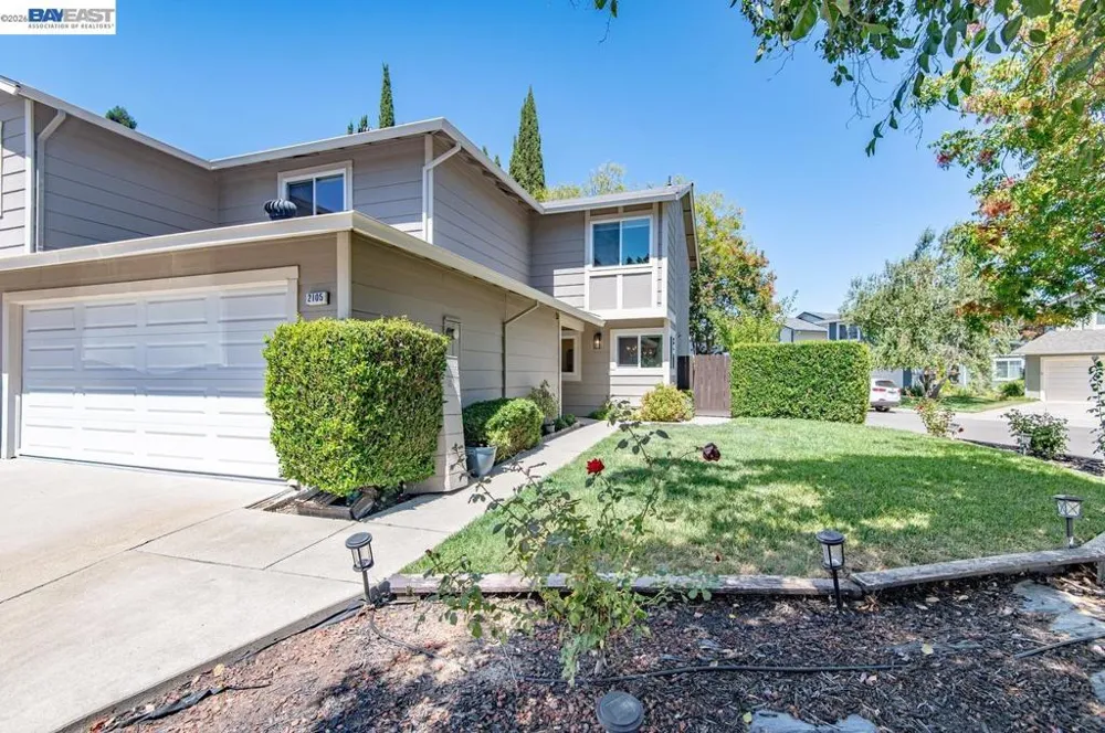 2105 Armstrong Dr Pleasanton, CA 94588