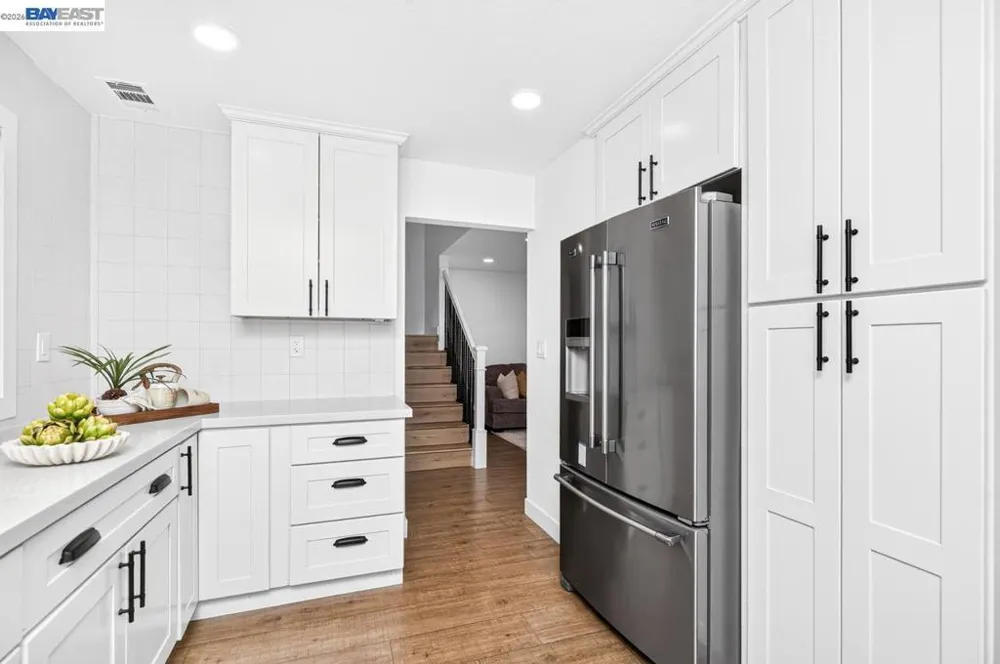 2105 Armstrong Dr Pleasanton, CA 94588