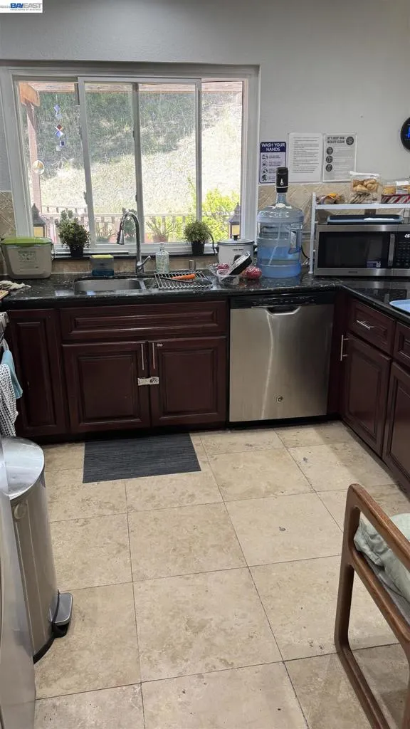 8206 Rhoda Ave Dublin, CA 94568