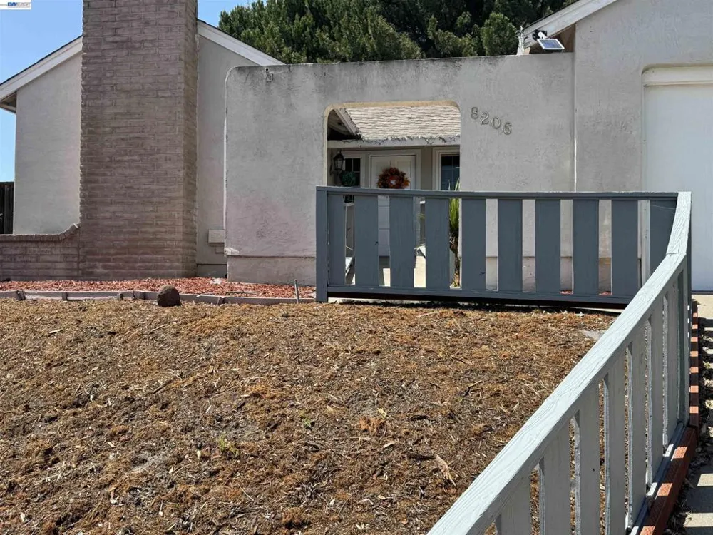 8206 Rhoda Ave Dublin, CA 94568