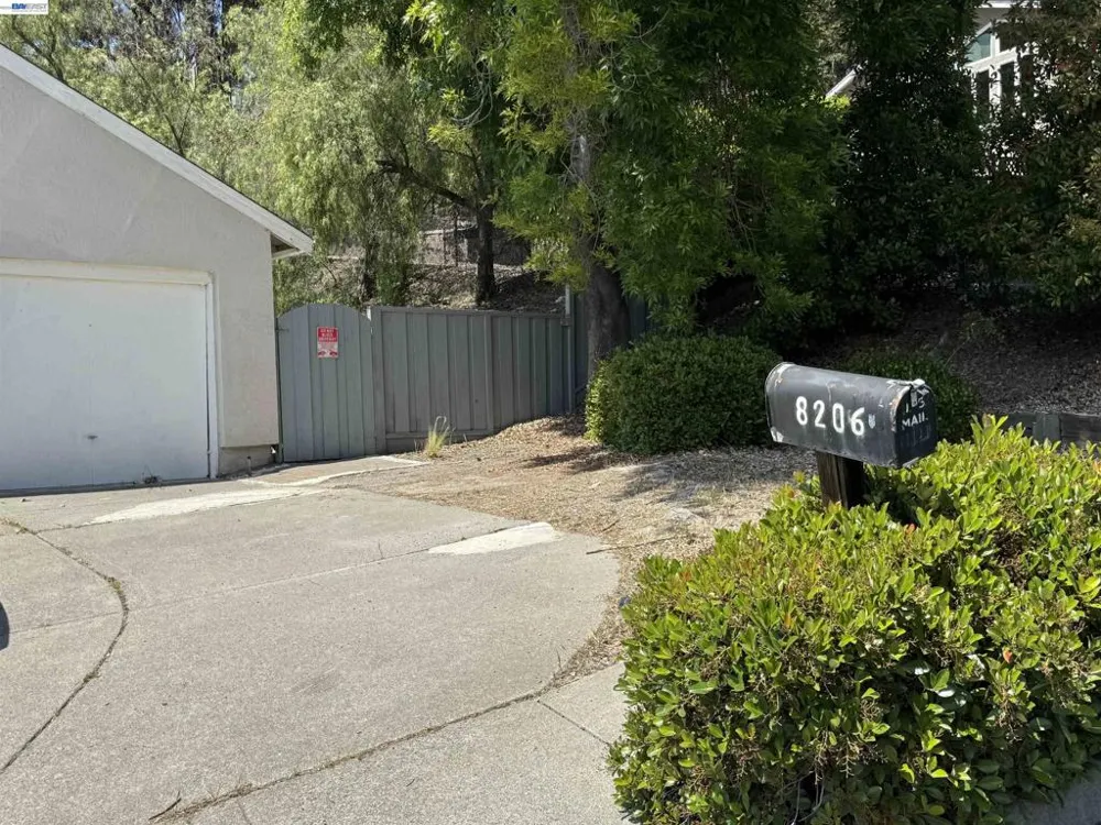 8206 Rhoda Ave Dublin, CA 94568