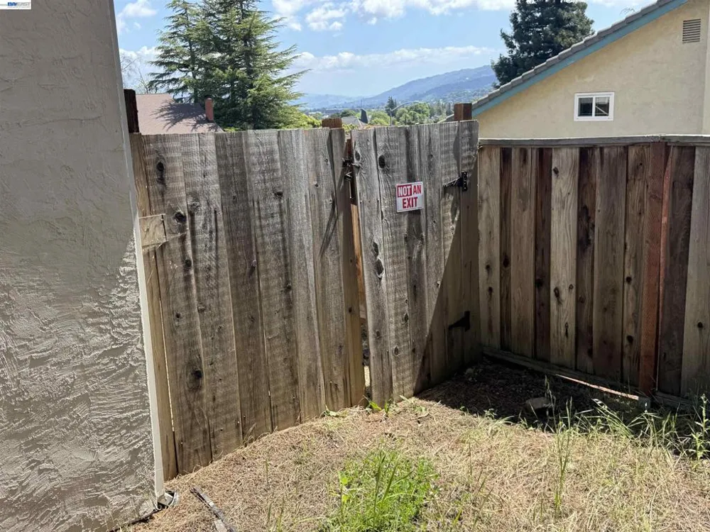 8206 Rhoda Ave Dublin, CA 94568