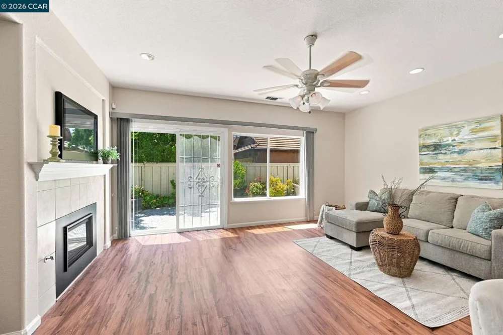 102 Gold Rush Court Clayton, CA 94517