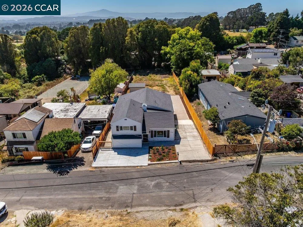 679 El Centro Rd El Sobrante, CA 94803