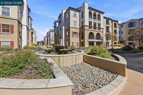 3290 Maguire Way #404