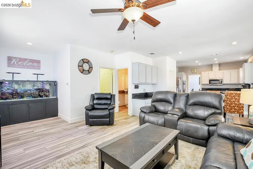 108 Edmeades Court Oakley, CA 94561
